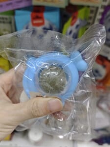 Catnip dán tường